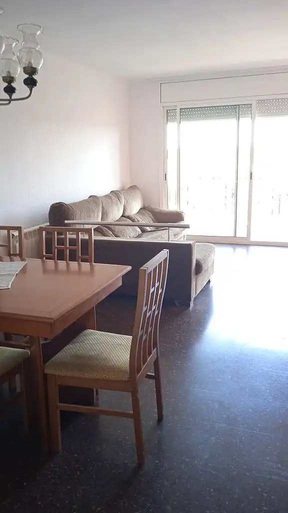 Sala d'estar de Pis en venda en Tarragona amb Calefacció, Moblat i Forn