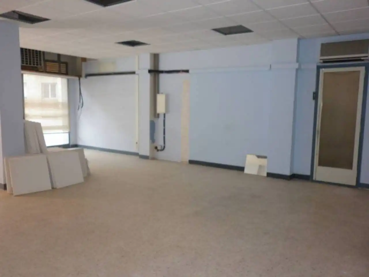 Locale commerciale in vendita a Plaza SANT JORDI, imagen 2