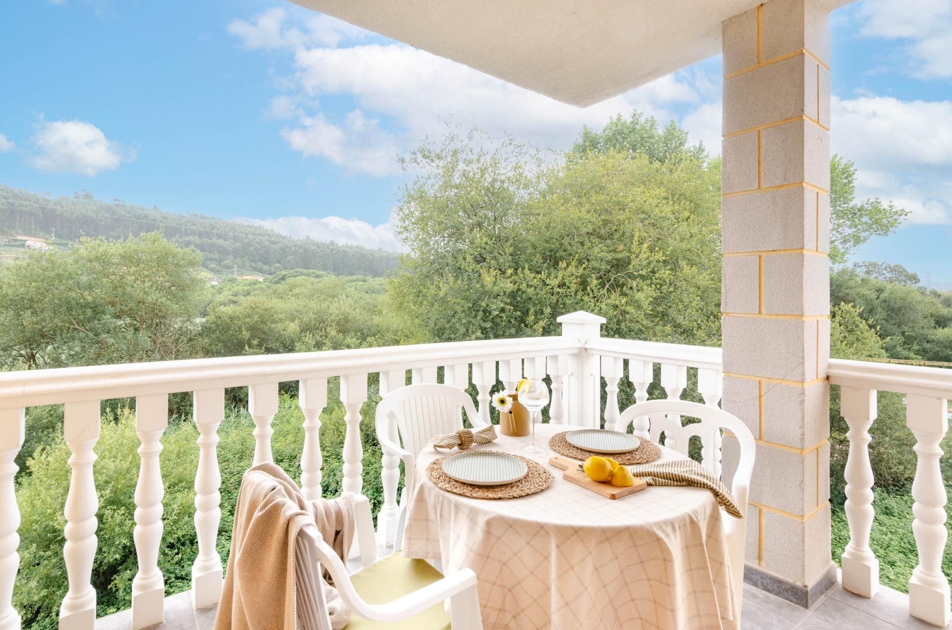 Balcony of Flat for sale in Soto del Barco  with Heating, Terrace and Storage room