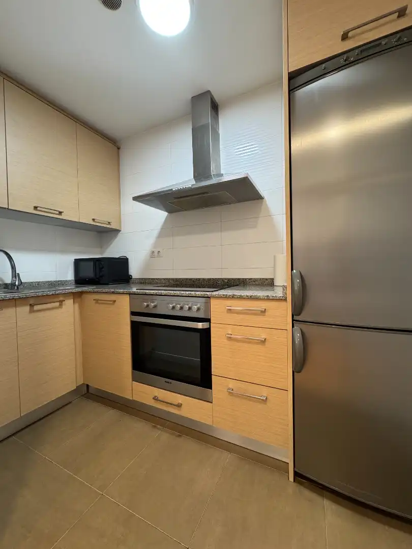 Cocina de Apartamento de alquiler en Santiago de Compostela  con Calefacción, Trastero y Amueblado