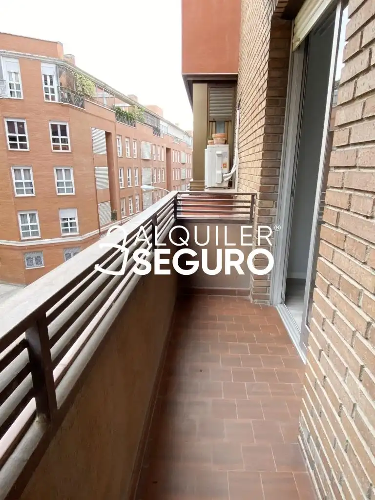 Flat with lift to rent in Los Mesejo
