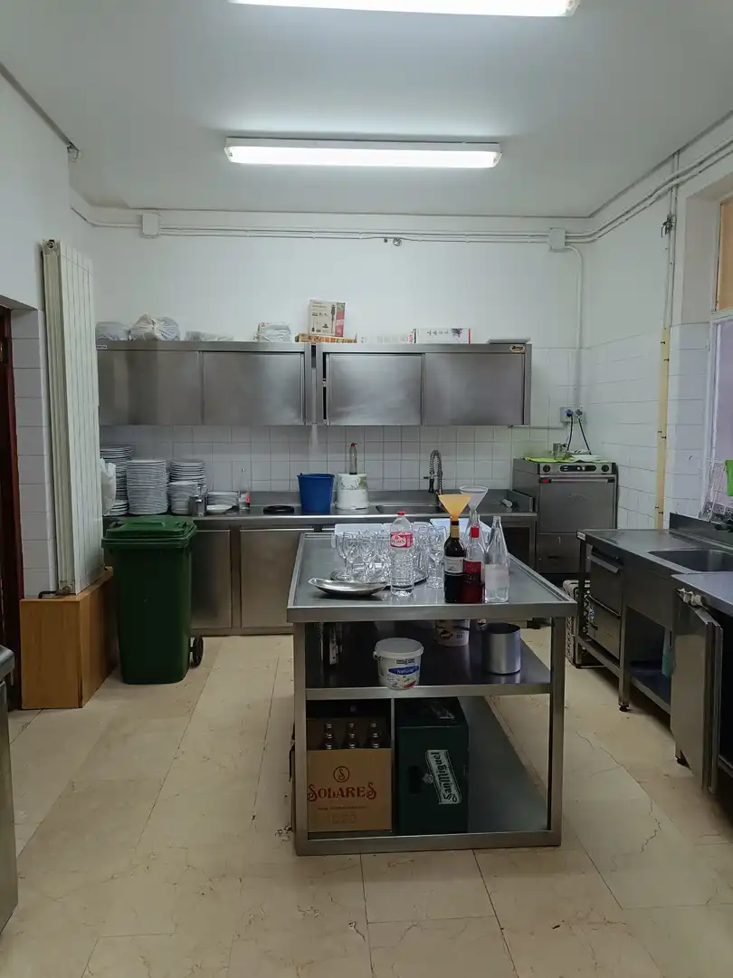 Cuina de Local en venda en Herrera de Pisuerga amb Moblat