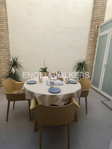 Apartamento en Alquiler en Carrer de l'Olivereta en Nou Moles
