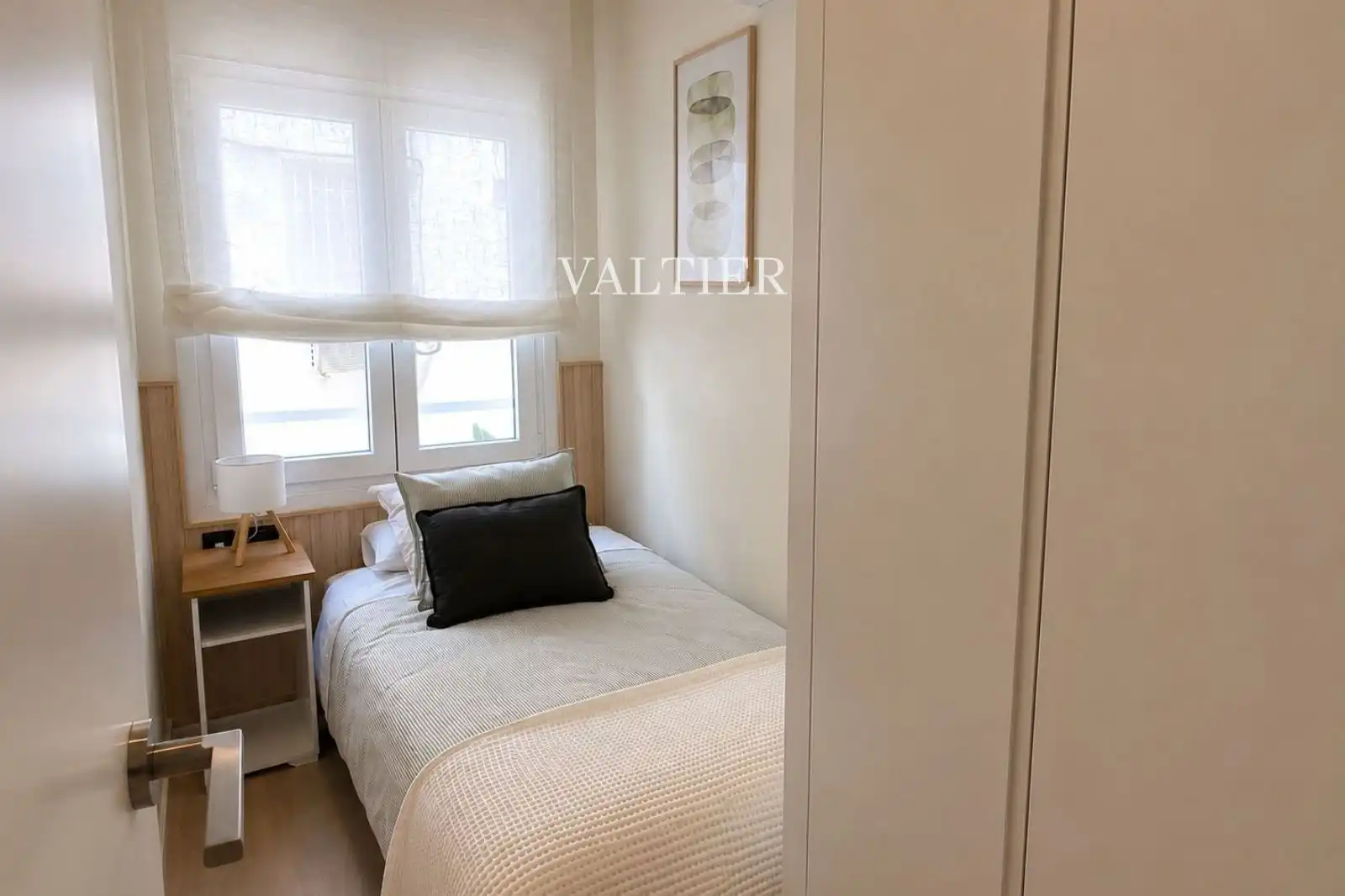 Bedroom of Flat for rent in Madrid  with Air Conditioner, Heating and Furnished
