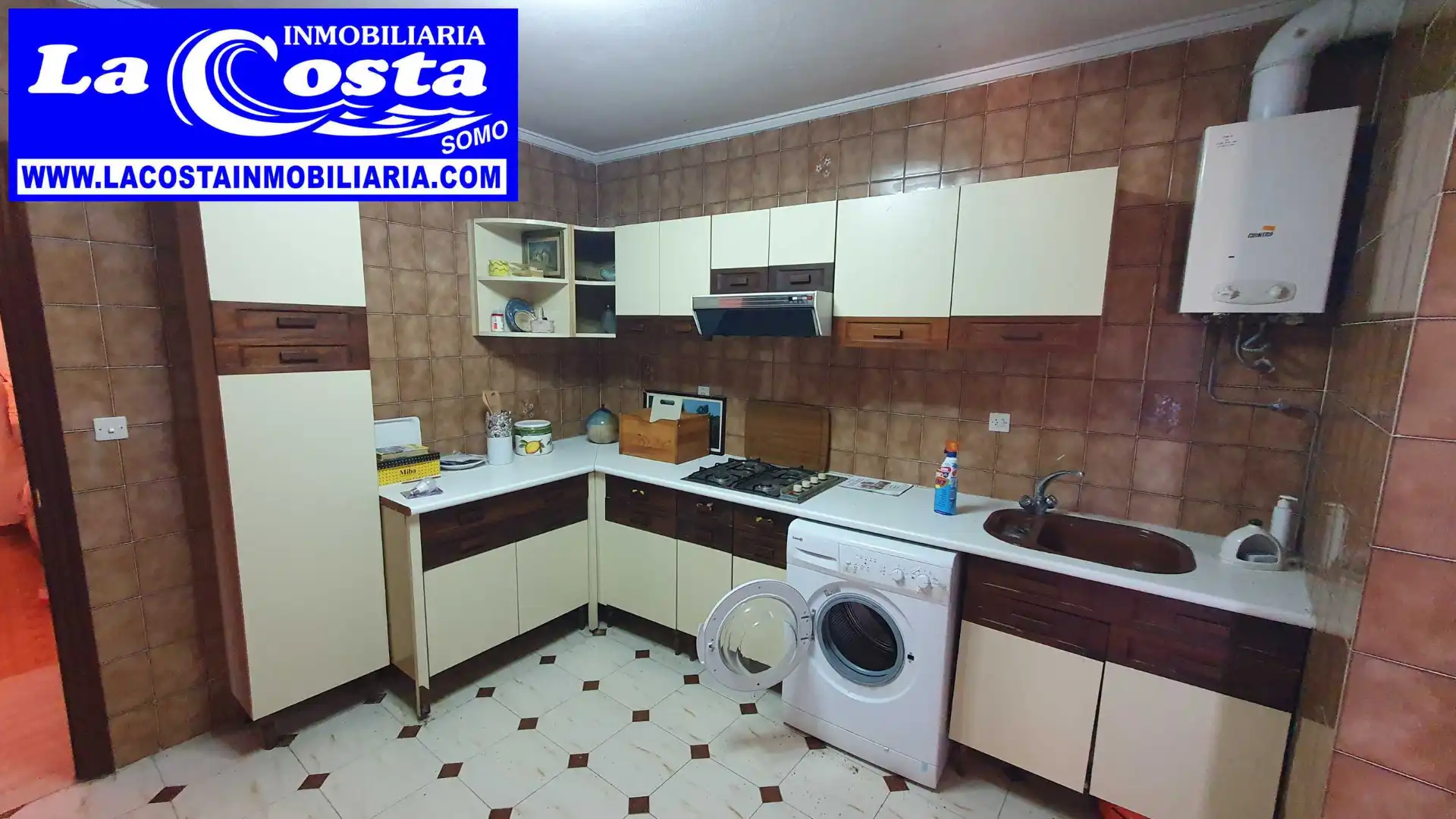 Cocina de Casa adosada en venta en Marina de Cudeyo con Jardín privado y Lavadora