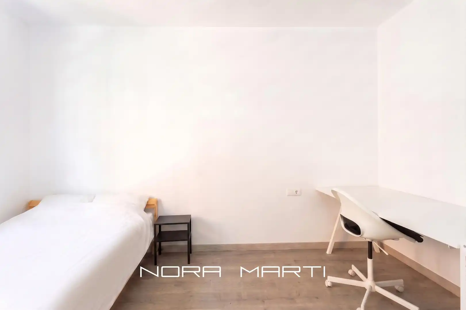 Habitación de Piso en venta en Barcelona con Calefacción, Terraza y Balcón