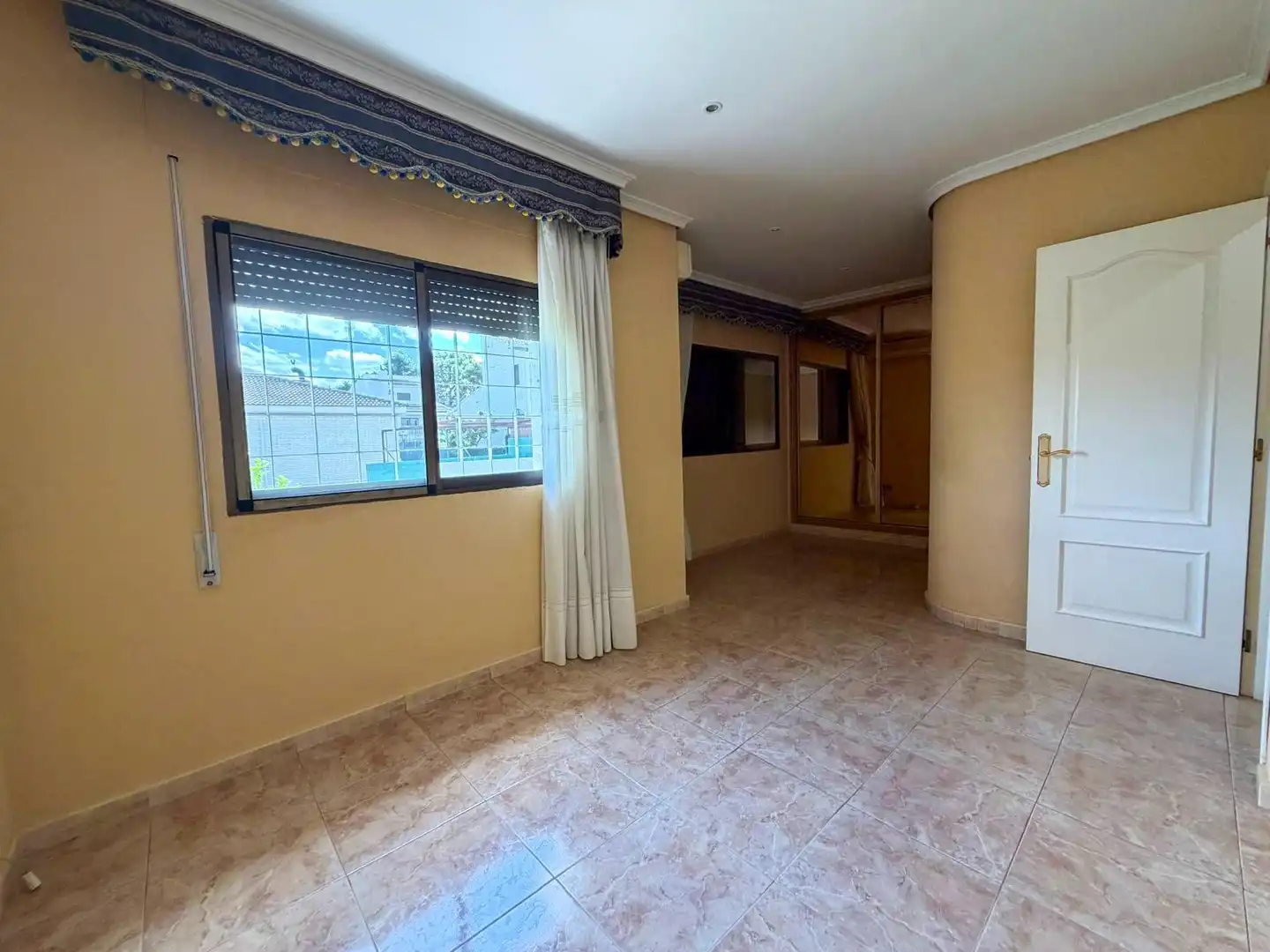 Casa o chalet en venta en Torrent con Aire acondicionado, Jardín privado y Terraza