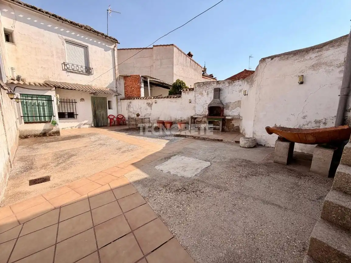 Vista exterior de Casa o chalet en venta en Añover de Tajo con Aire acondicionado y Amueblado