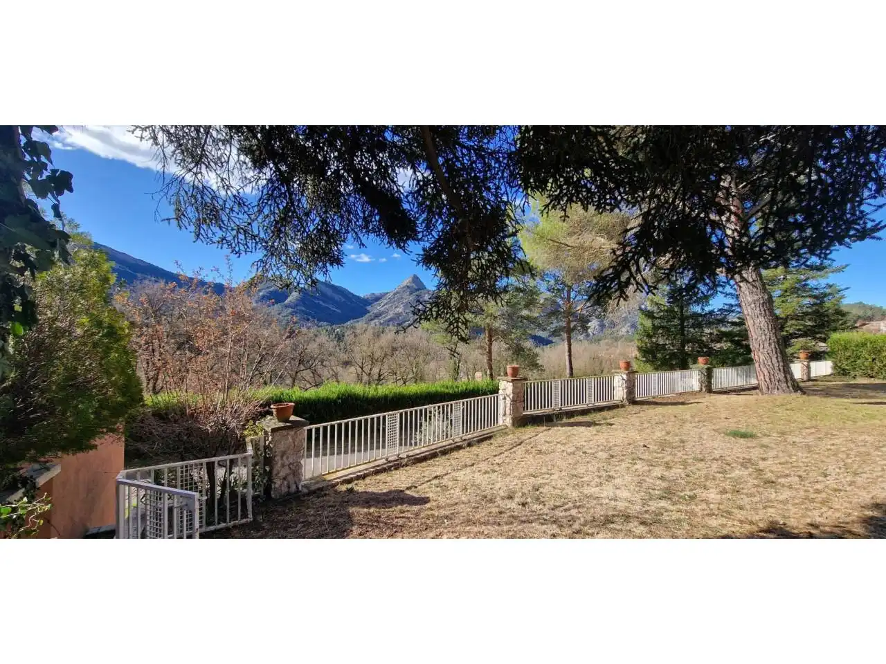Houses for sale in Vilada