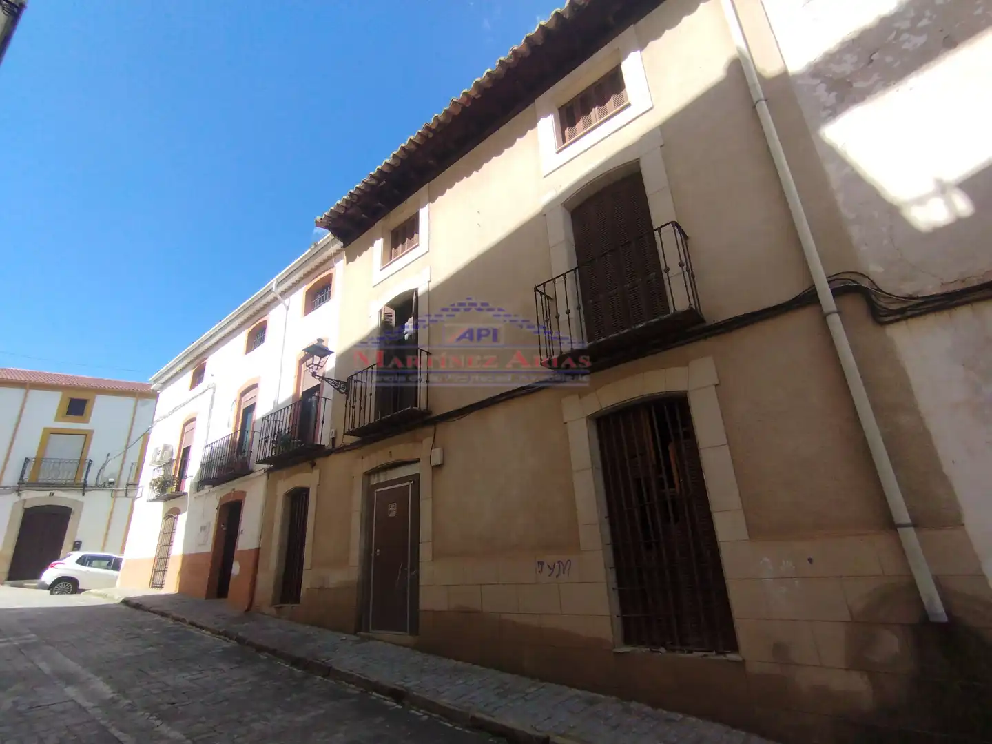Vista exterior de Casa adosada en venda en Castellar amb Balcó