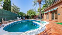 Swimming pool of House or chalet for sale in Castelldefels  with Air Conditioner, Heating and Private garden