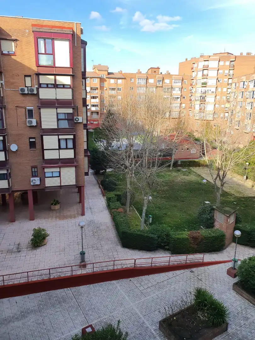 Jardín de Piso en venta en Torrejón de Ardoz con Aire acondicionado, Calefacción y Trastero