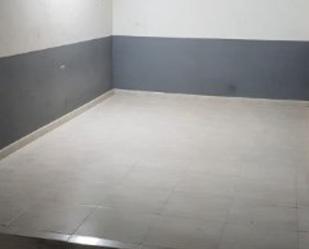 Garage to rent in Avenida Oviedo, Solares - Valdecilla