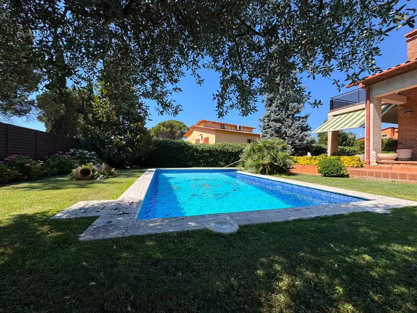Piscina de Casa o chalet en venta en Santa Maria de Palautordera con Aire acondicionado, Calefacción y Jardín privado