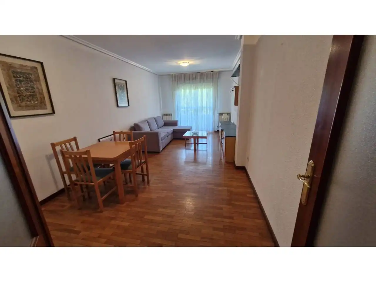 Sala d'estar de Pis en venda en  Logroño amb Calefacció, Parquet i Terrassa