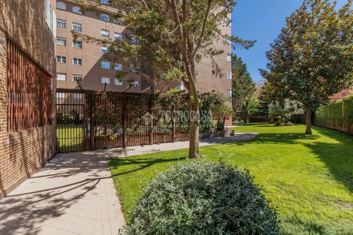 Vista exterior de Piso en venta en Madrid con Aire acondicionado, Calefacción y Parquet