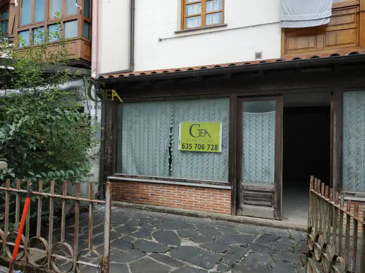 Locale commerciale in vendita a Villabona