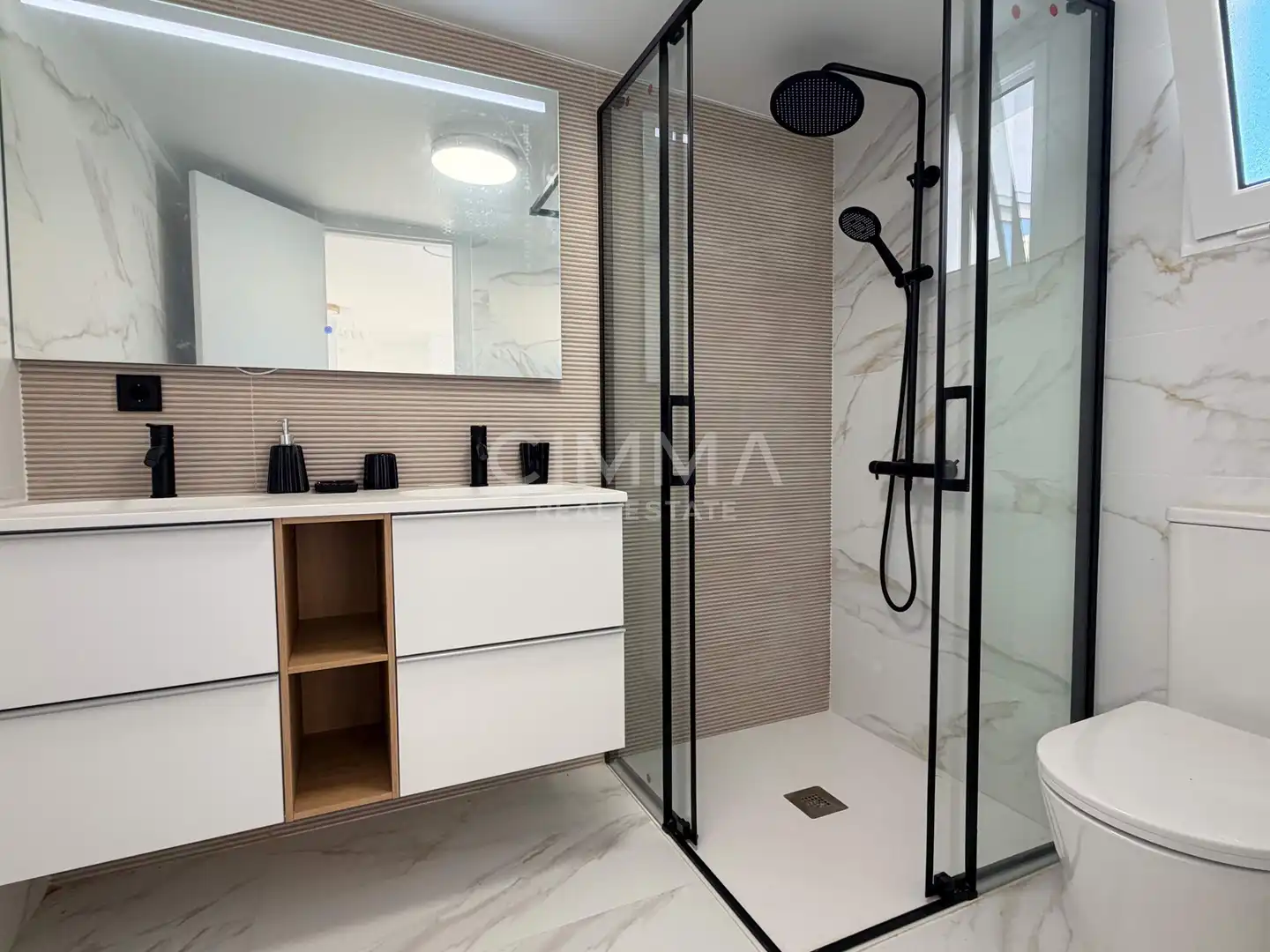 Baño de Casa o chalet en venta en La Nucia con Aire acondicionado, Calefacción y Jardín privado