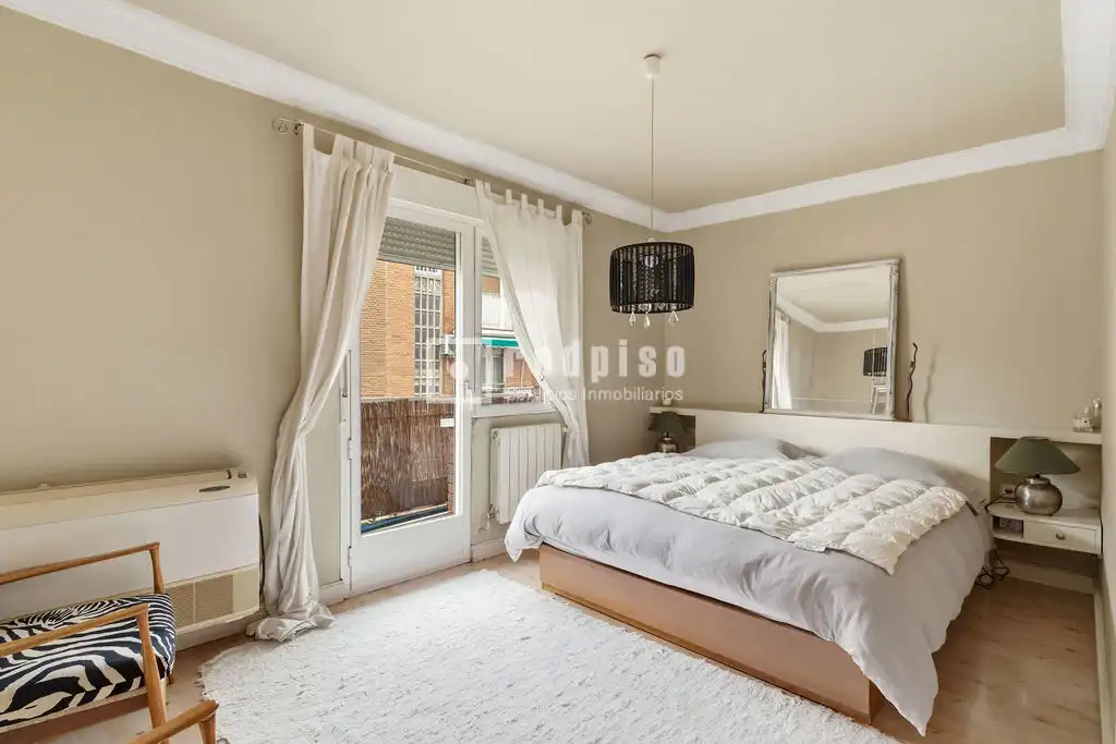 Habitación de Piso en venta en Madrid