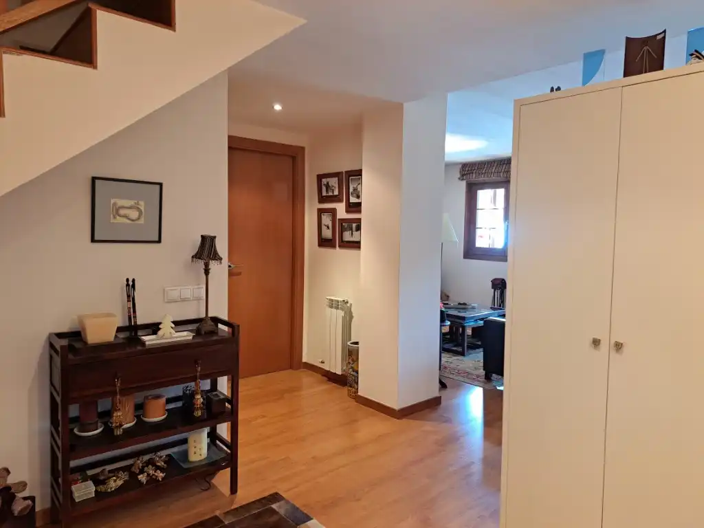 Dúplex en venta en Alp con Calefacción, Trastero y Amueblado