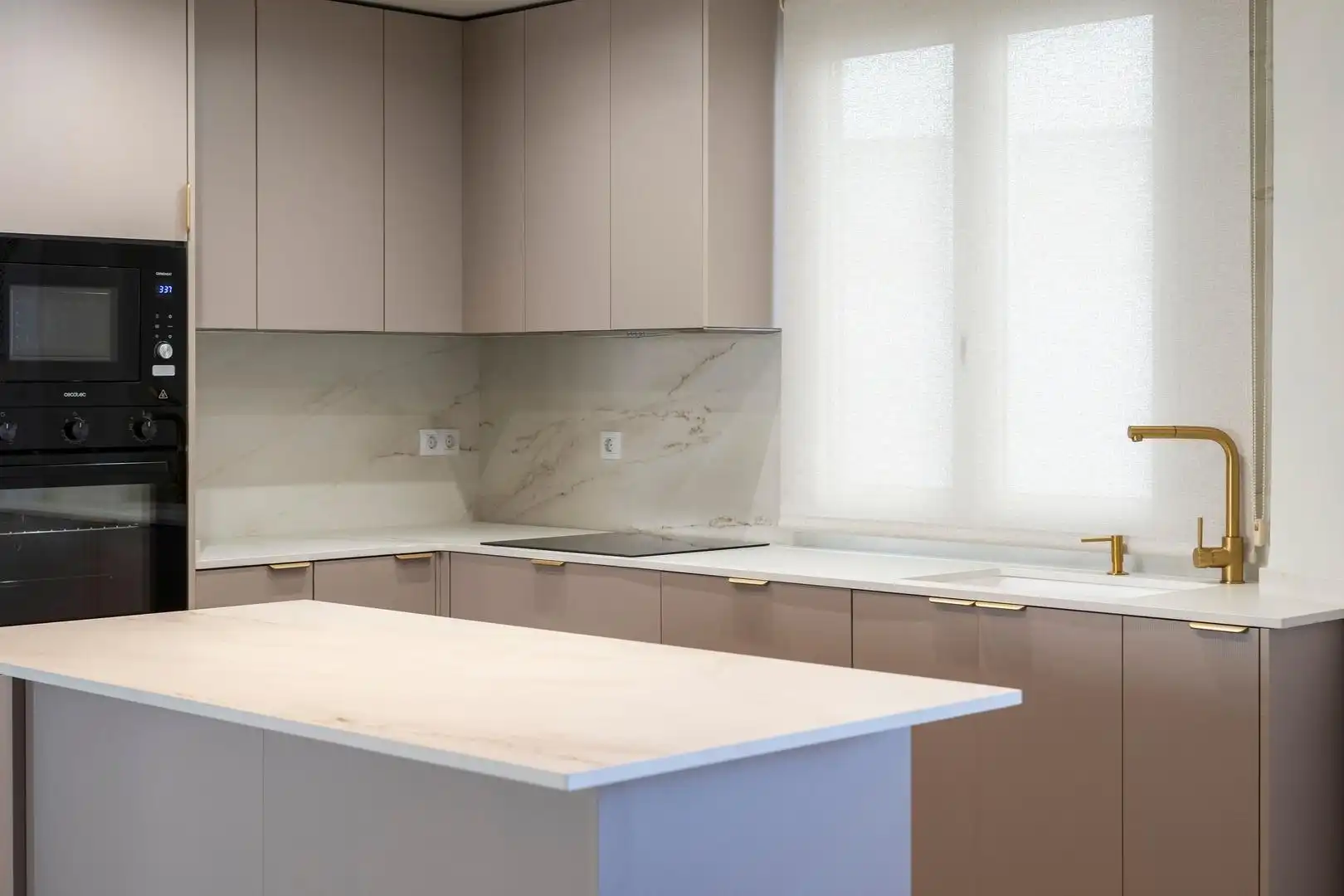 Kitchen of Attic for rent in Valencia  with Air Conditioner, Heating and Terrace