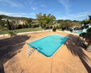 Piscina de Finca rústica en venda en Alborache amb Aire condicionat, Jardí privat i Terrassa