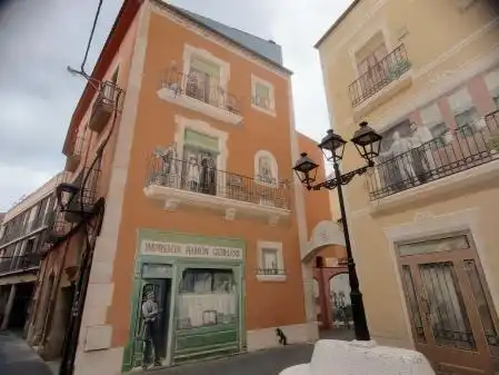 Pis en venda a Calle NARCIS MONTURIOL, Centre