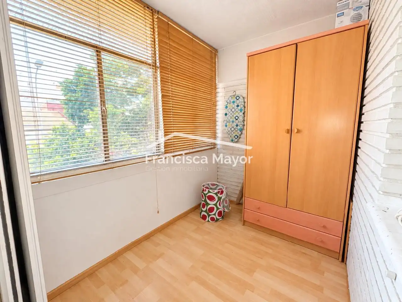 Living room of Flat for sale in Valencia  with Air Conditioner and Furnished