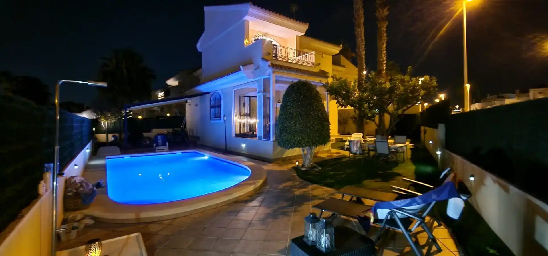 Piscina de Casa o xalet en venda en Orihuela amb Aire condicionat, Piscina i Balcó