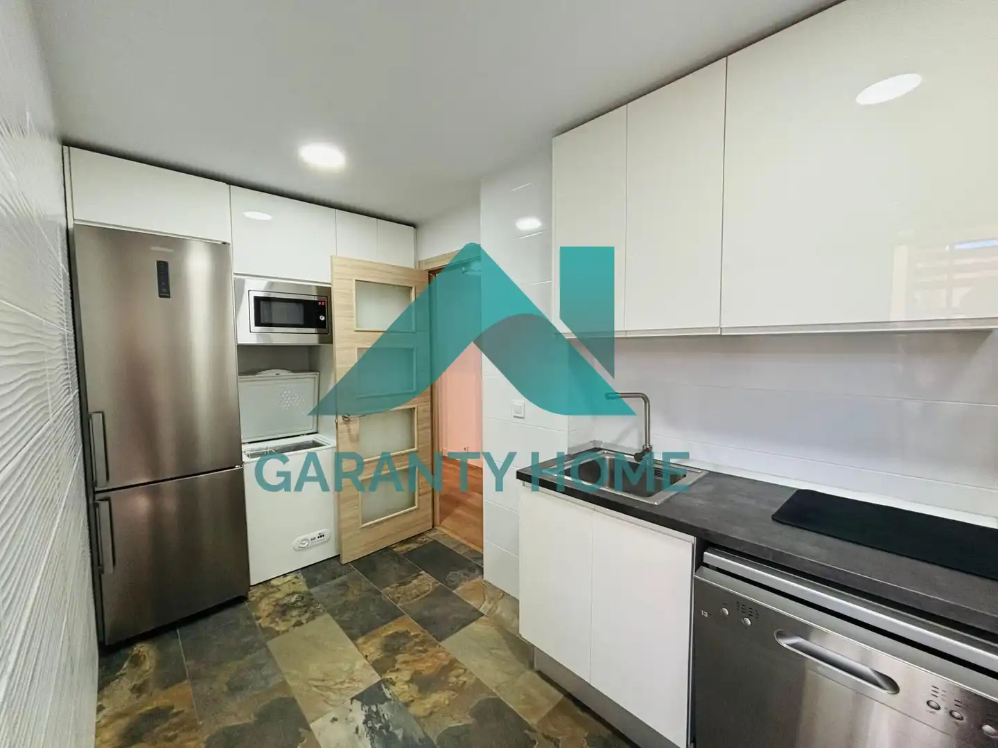 Kitchen of Flat for rent in Cáceres  with Air Conditioner and Furnished
