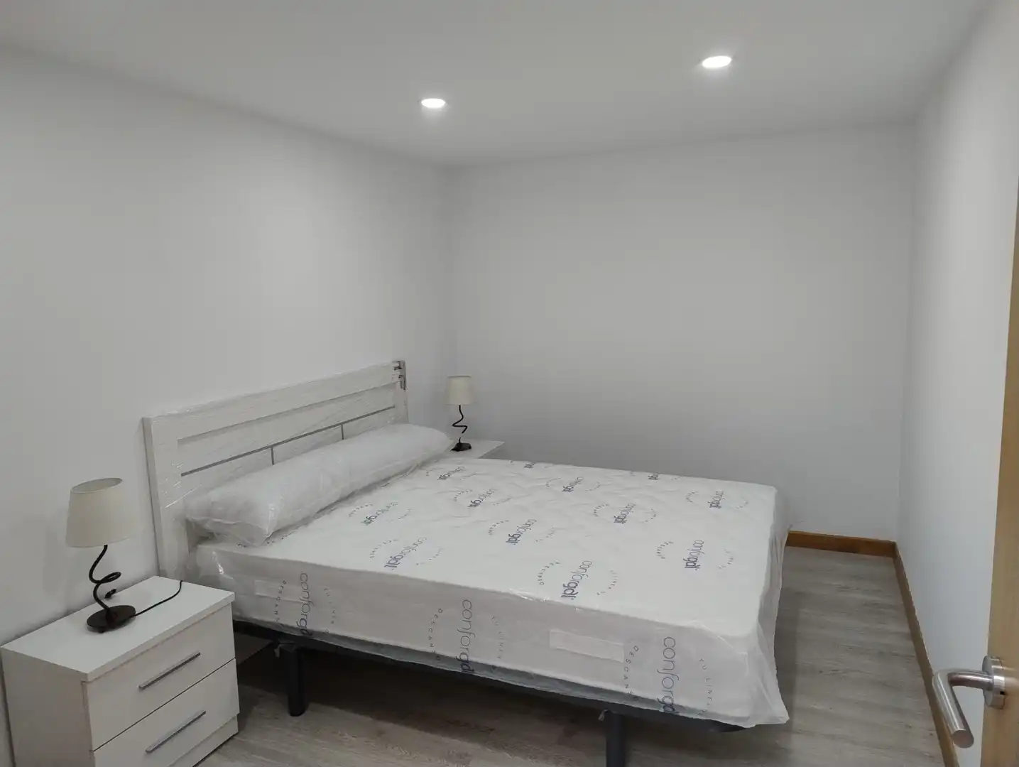 Bedroom of Flat for rent in Santiago de Compostela   with Heating, Furnished and Oven