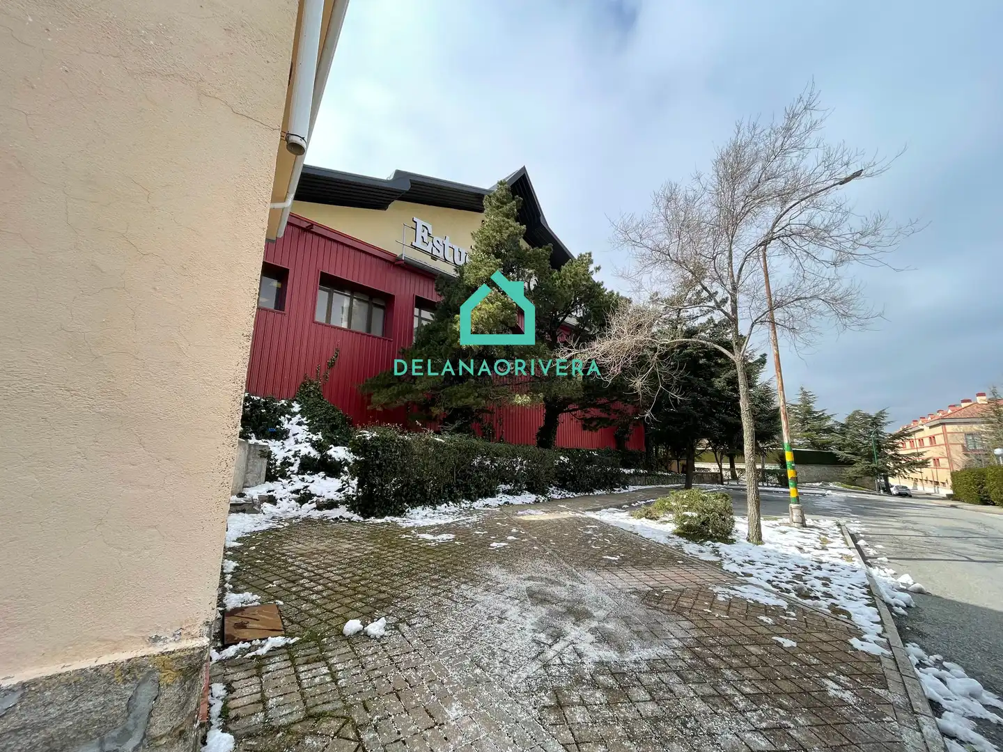 Außenansicht von Geschaftsraum zur Miete in El Espinar