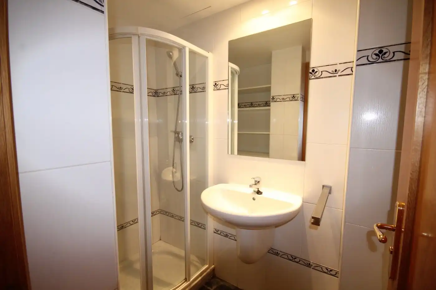 Bathroom of Flat for rent in  Palma de Mallorca  with Heating, Private garden and Terrace
