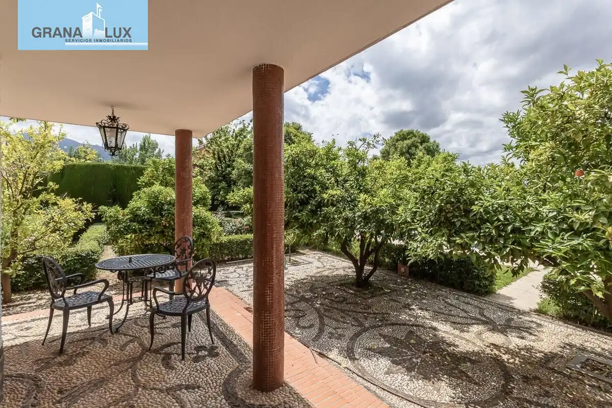 Chalet con piscina en venta en Calle del Albaricoque, imagen 5
