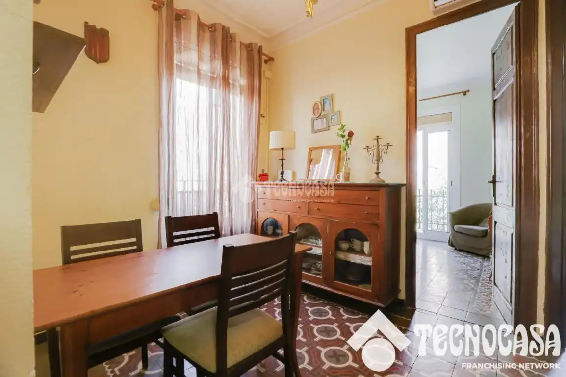 Esszimmer von Wohnung zum Verkauf in Barcelona