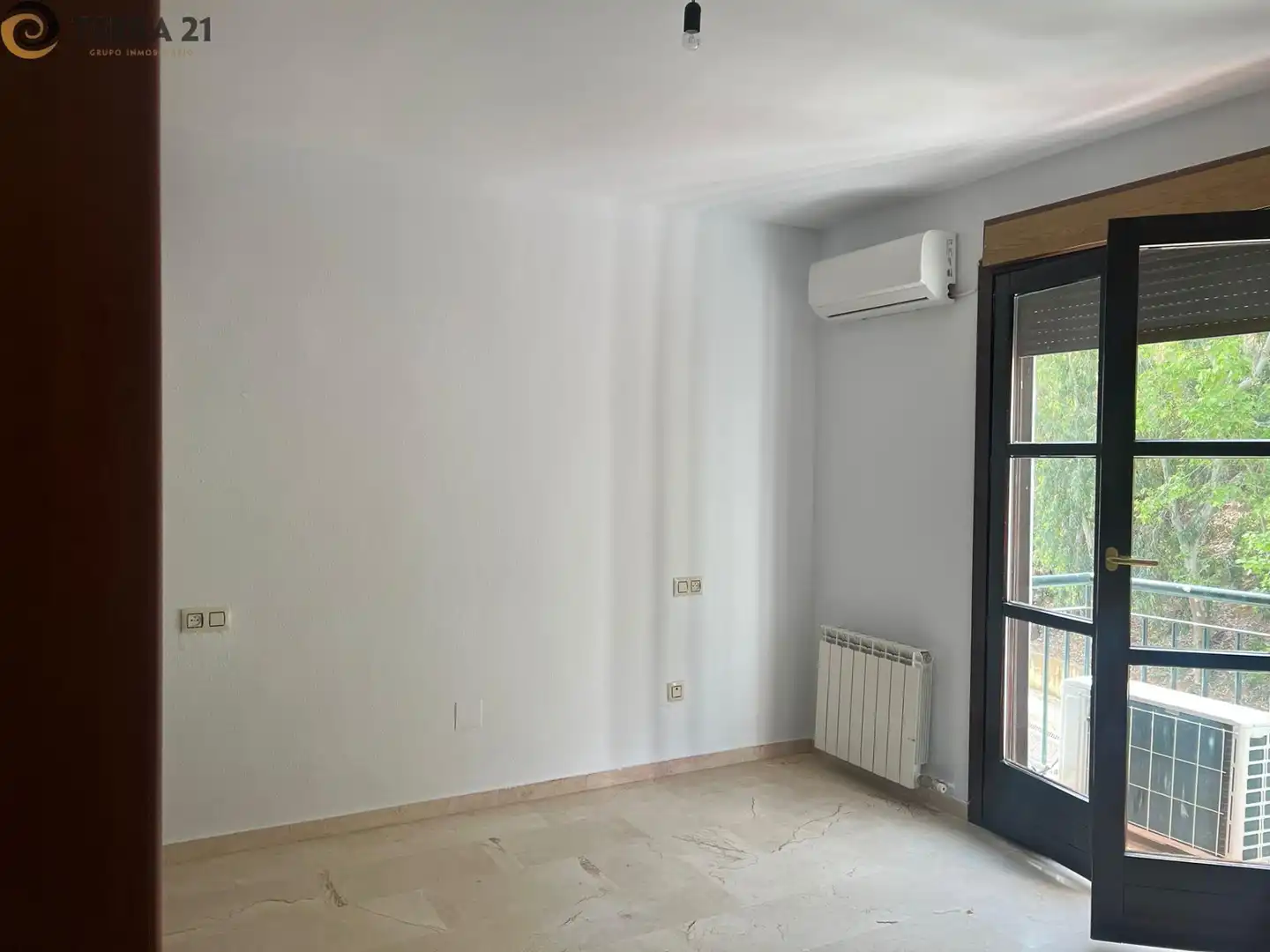 Habitación de Casa o chalet en venta en Jaén con Aire acondicionado, Calefacción y Jardín privado