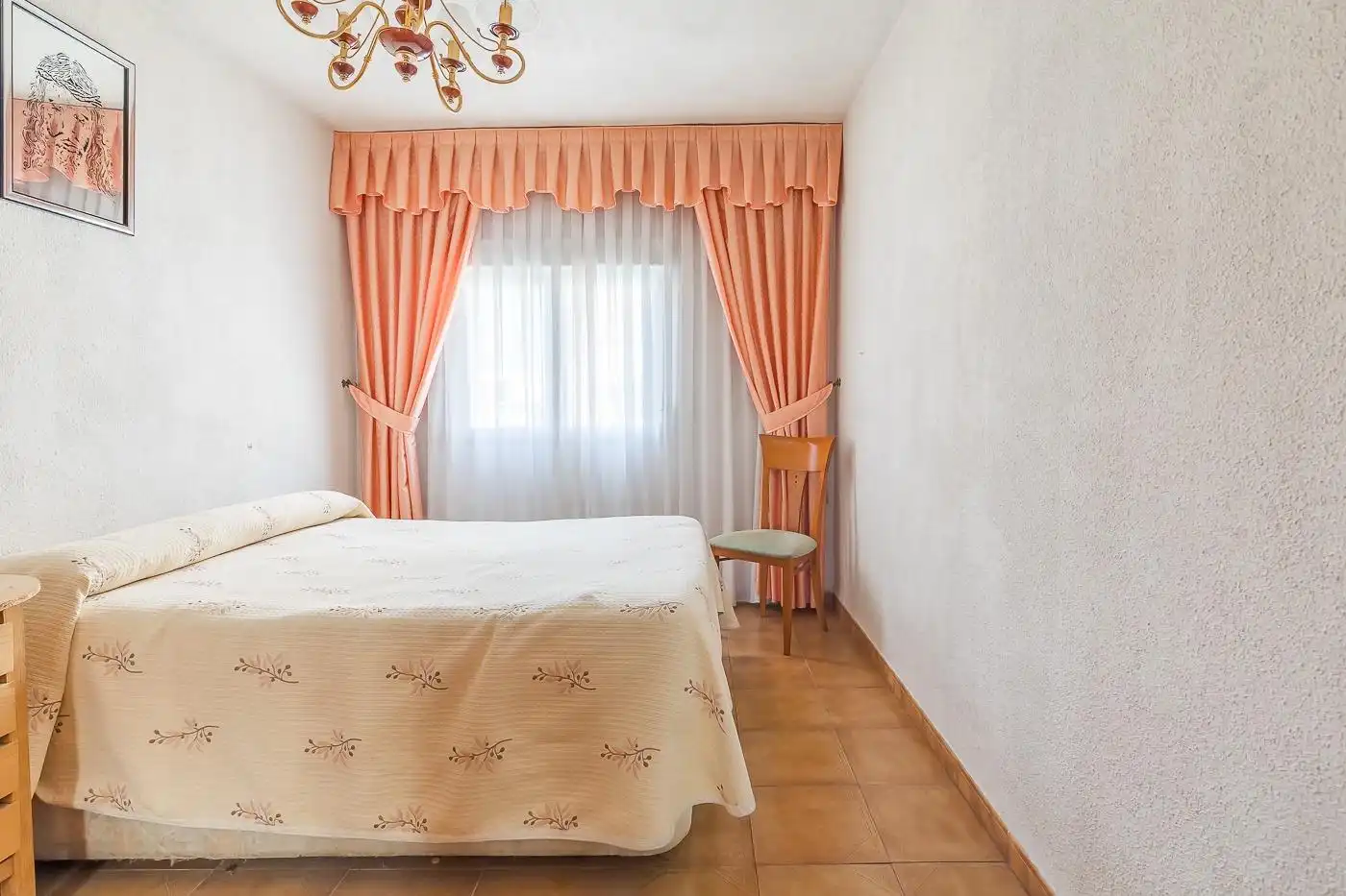 Bedroom of Flat for sale in Madrid