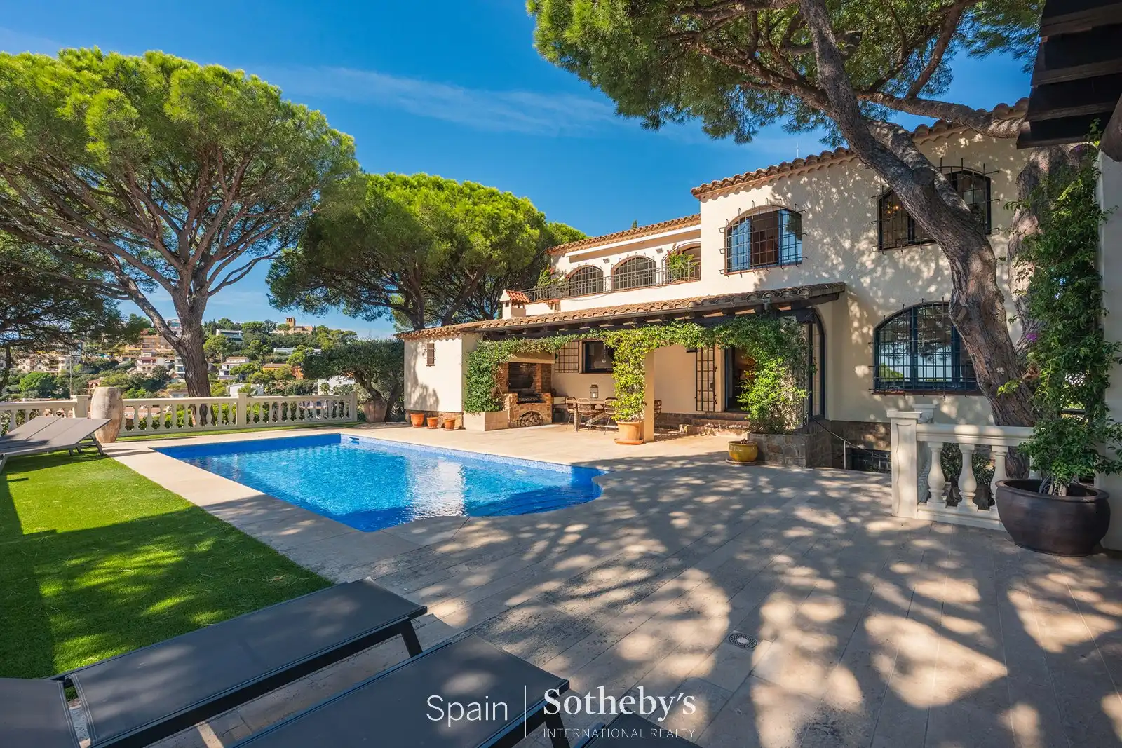 Casa amb piscina en venda a Carrer de les Canàries, imagen 4