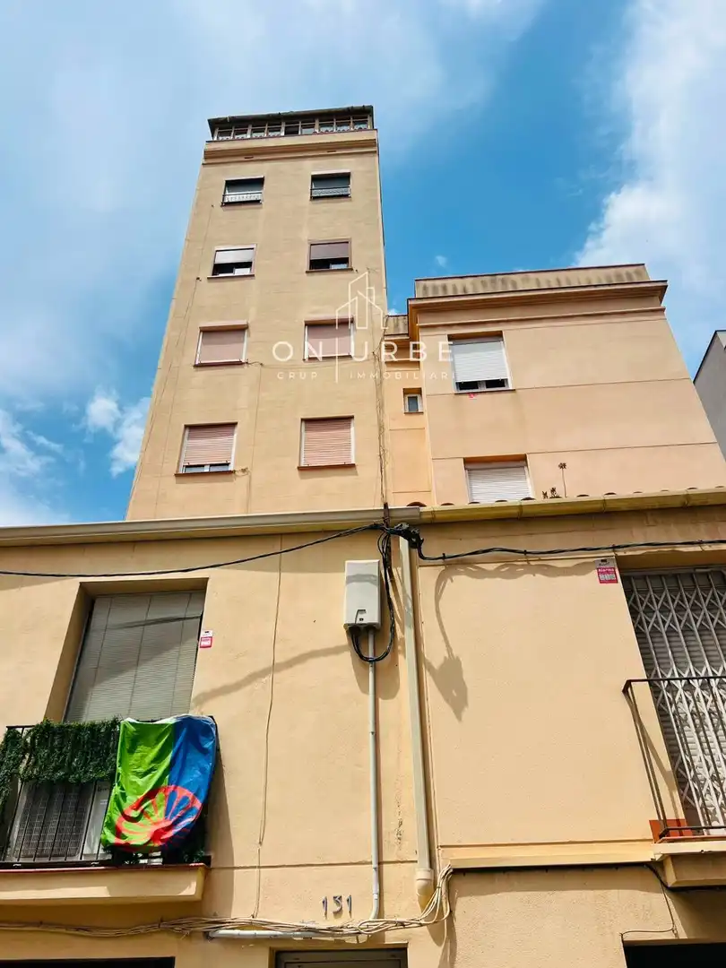 Vista exterior de Ático en venta en Barcelona con Calefacción
