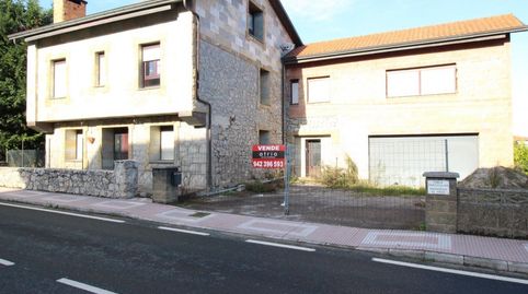 Foto 2 de Casa o xalet en venda a Barrio Mijares, 21, Escobedo, Camargo