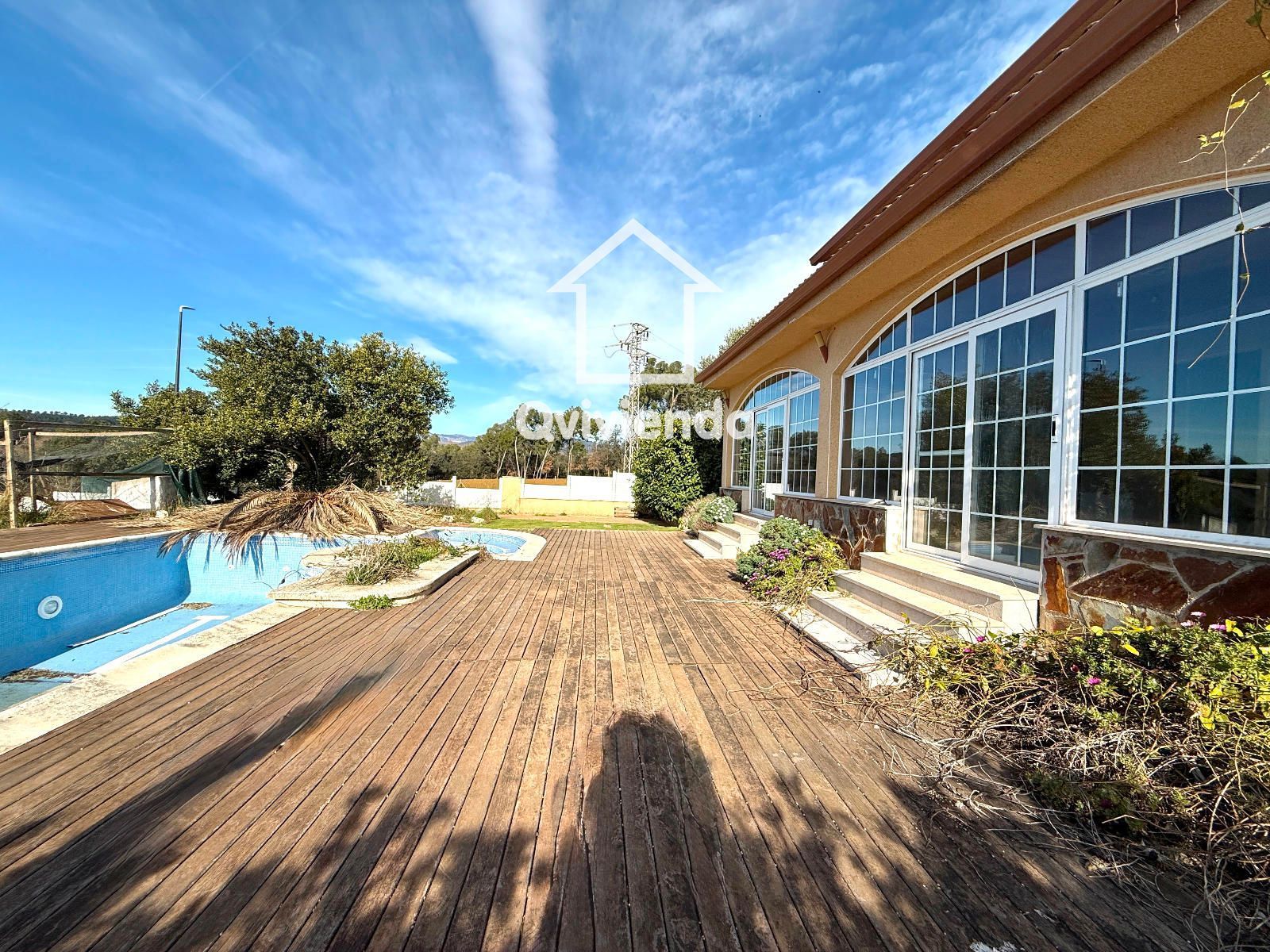 Exterior view of Houses for sale in Palau-solità i Plegamans  with Swimming Pool and Alarm