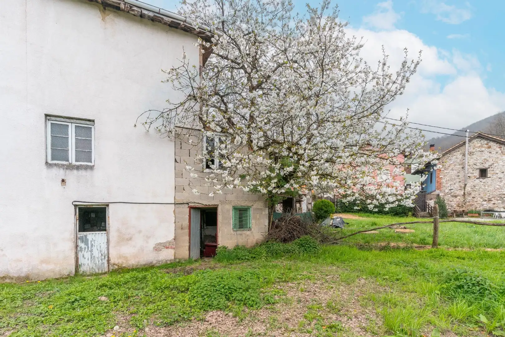 Casa o xalet en venda en Laviana amb Calefacció, Jardí privat i Terrassa
