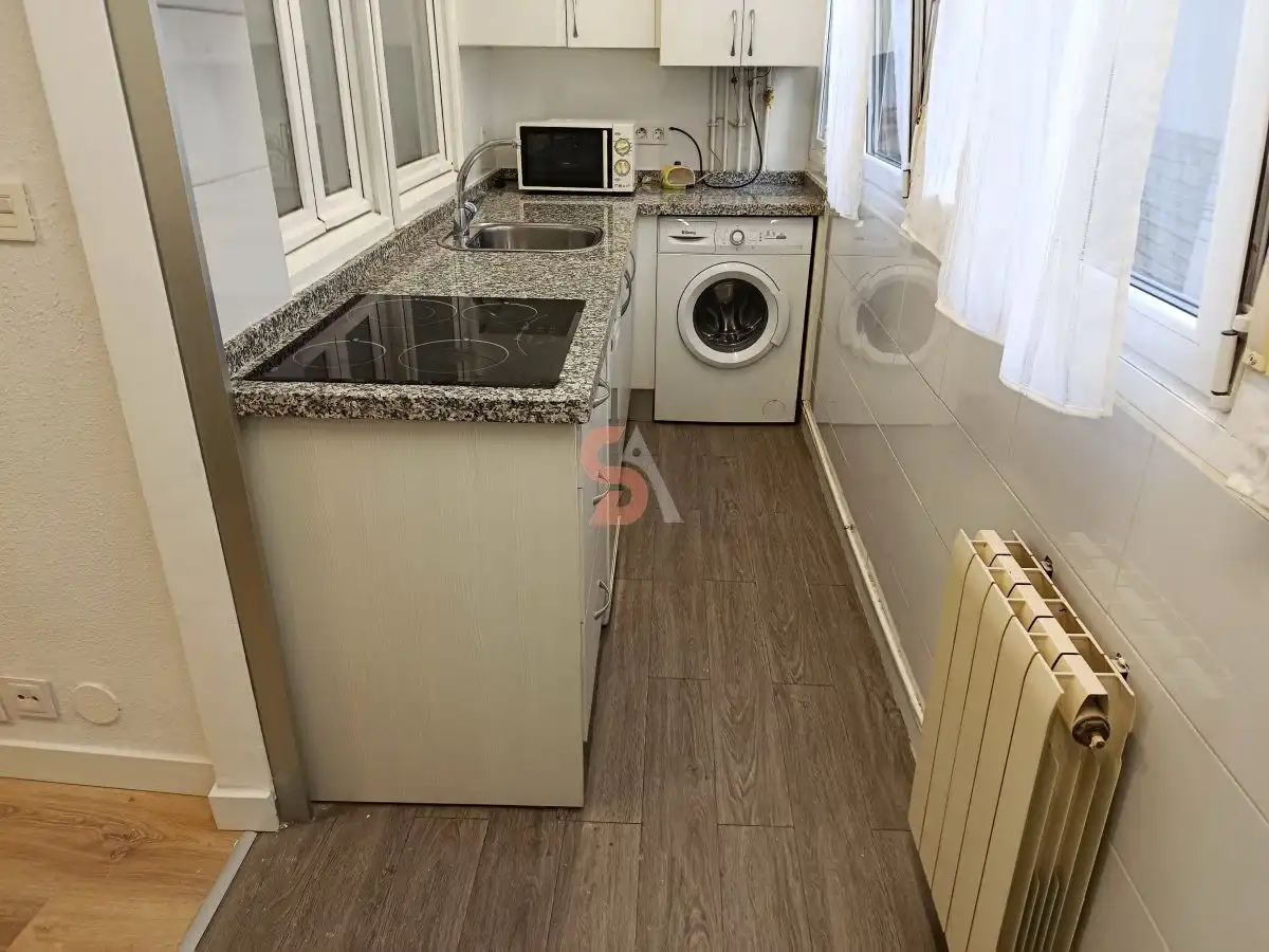 Kitchen of Flat for rent in Valladolid  with Heating