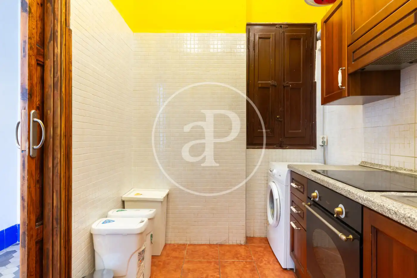 Flat with terrace to rent in C/ de la Corona, imagen 8