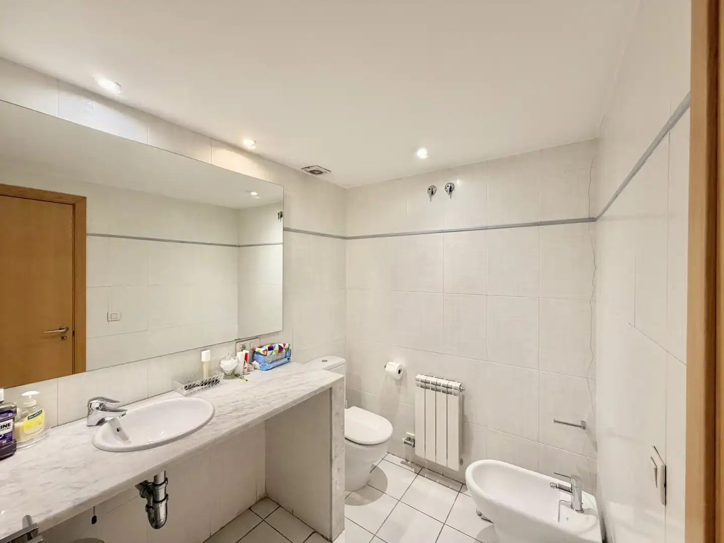 Baño de Piso en venta en Figueres con Calefacción, Terraza y Horno