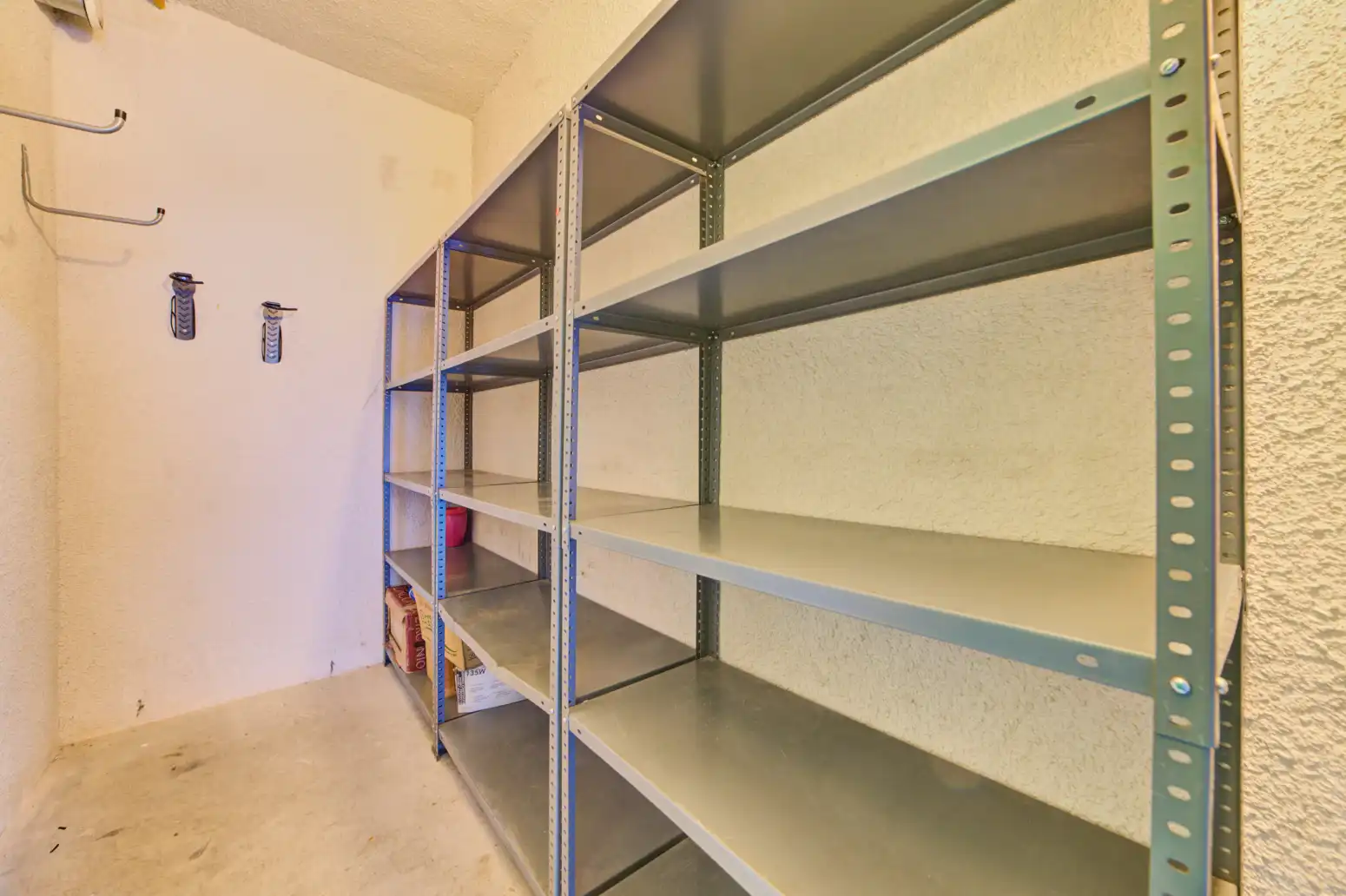 Piso de alquiler en  Pamplona / Iruña con Calefacción, Parquet y Trastero