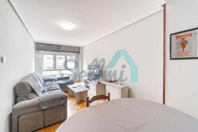 Piso en Venta en Vázquez De Mella en Vallobín