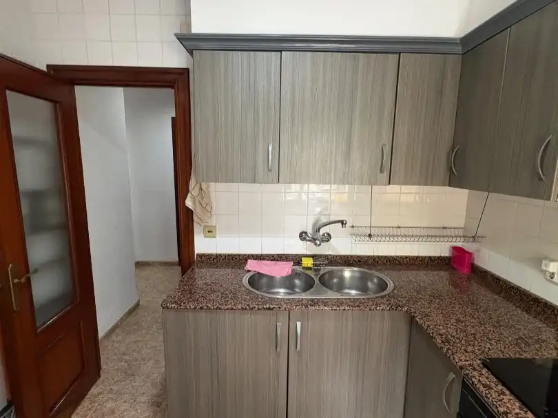 Wohnung zur Miete in Carrer Pintor José Mongrell, 7, L'Illa Perduda