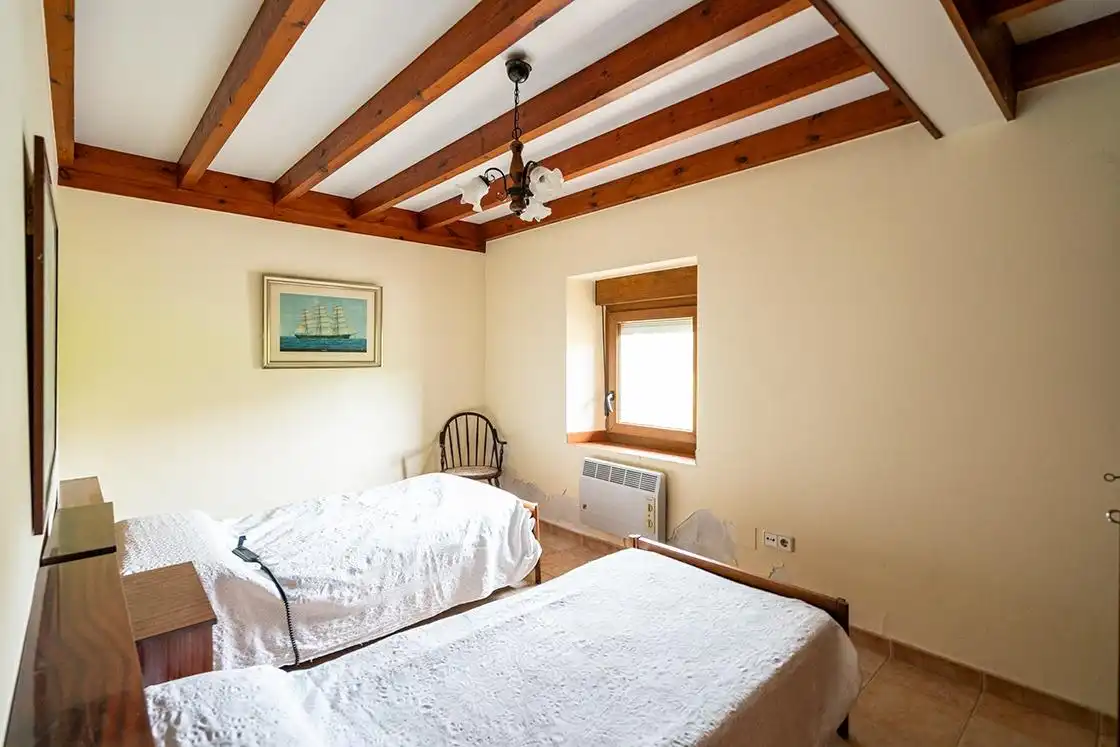 Habitación de Finca rústica en venta en Penagos con Calefacción, Jardín privado y Trastero