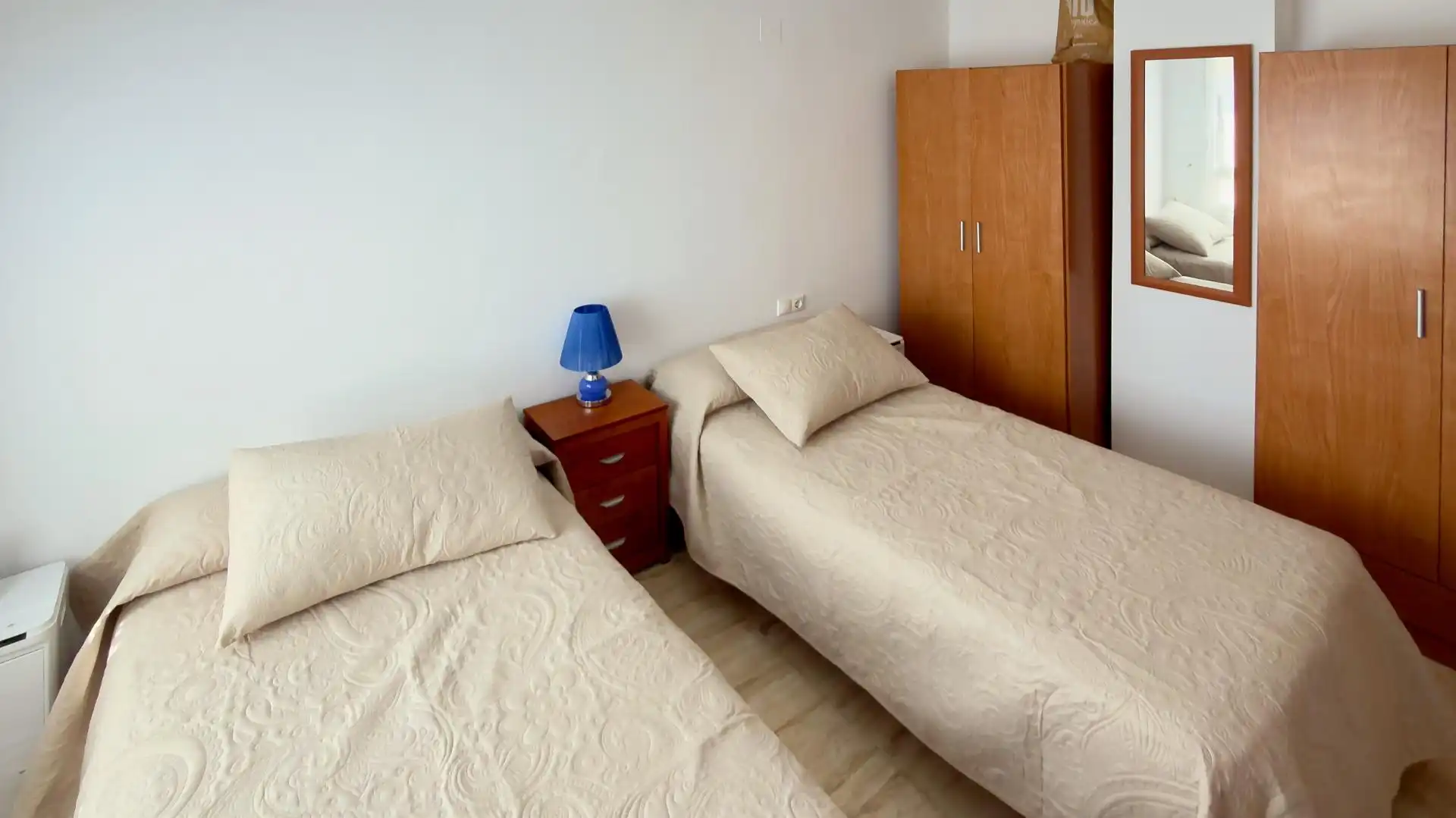Habitación de Piso en venta en Benidorm con Aire acondicionado, Jardín privado y Terraza
